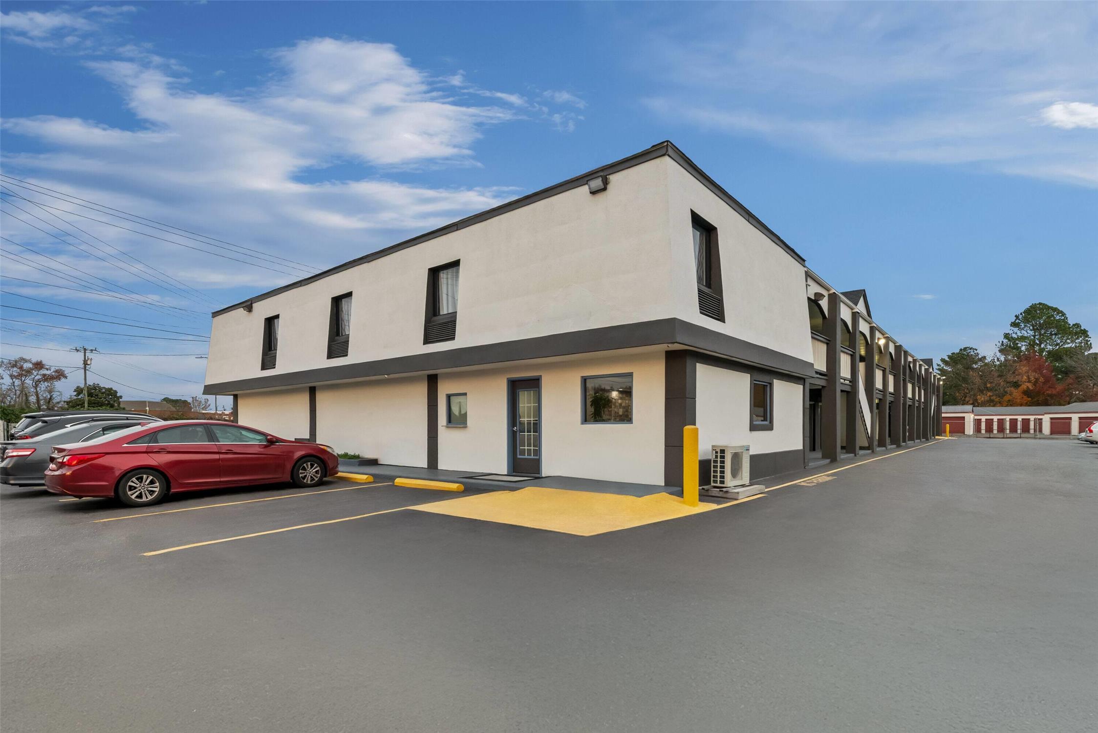 Days Inn by Wyndham Chesapeake 37/45