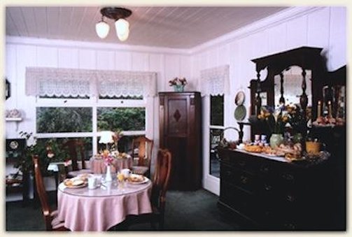 Carmel Green Lantern Inn 8/8