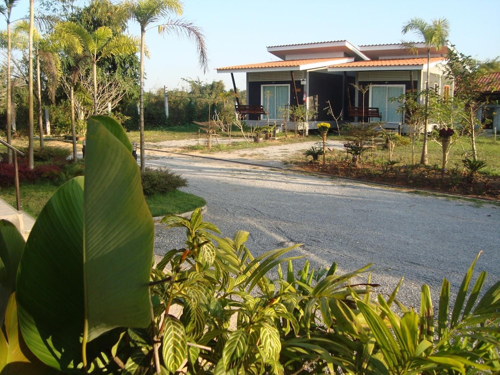 Chiang Rai Khuakrae Resort 56/64