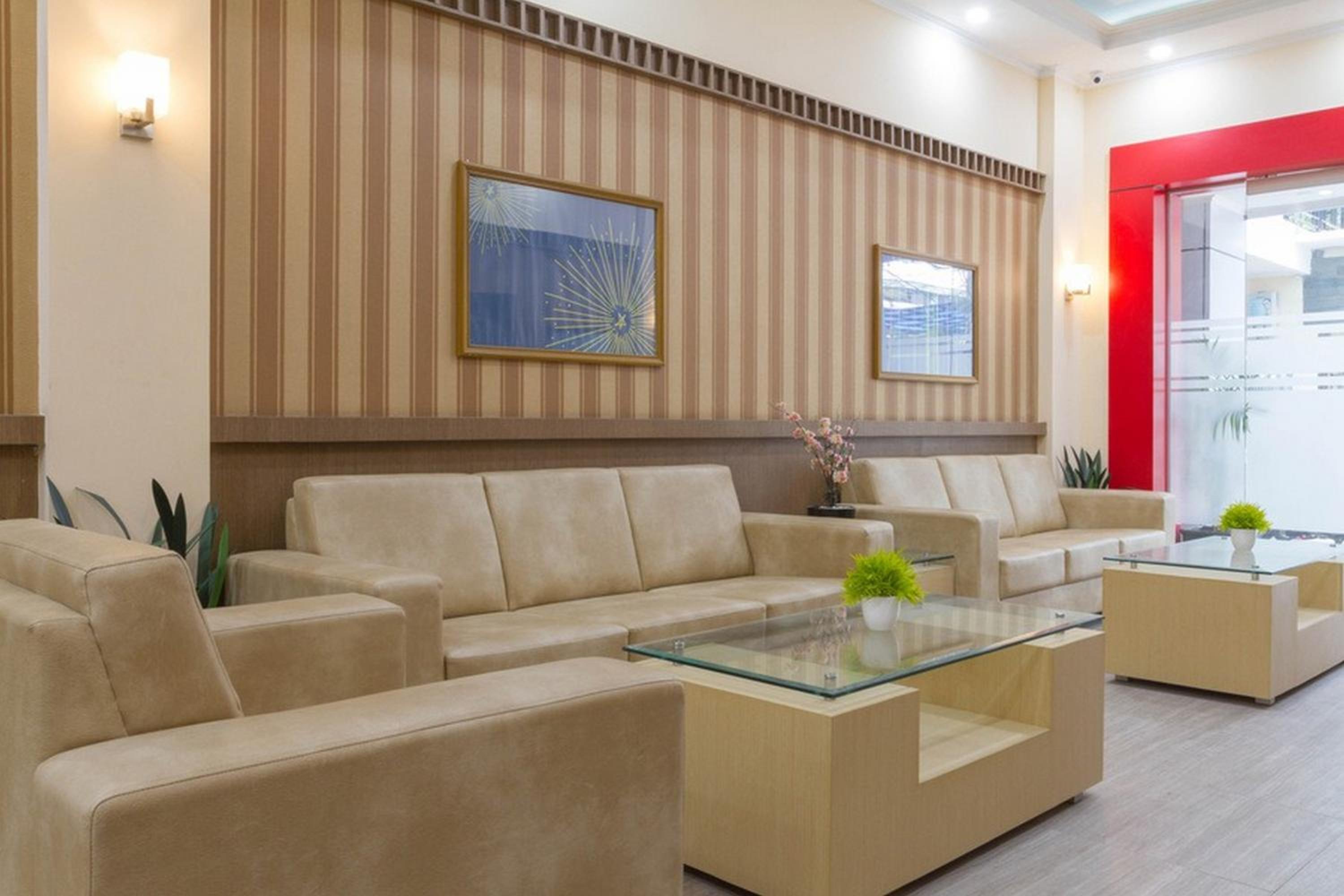 RedDoorz near Istana Plaza 2 29/50