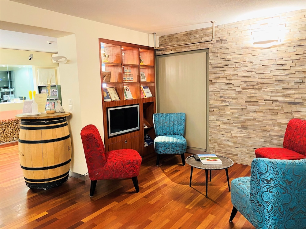 Felmis Hotel 31/37