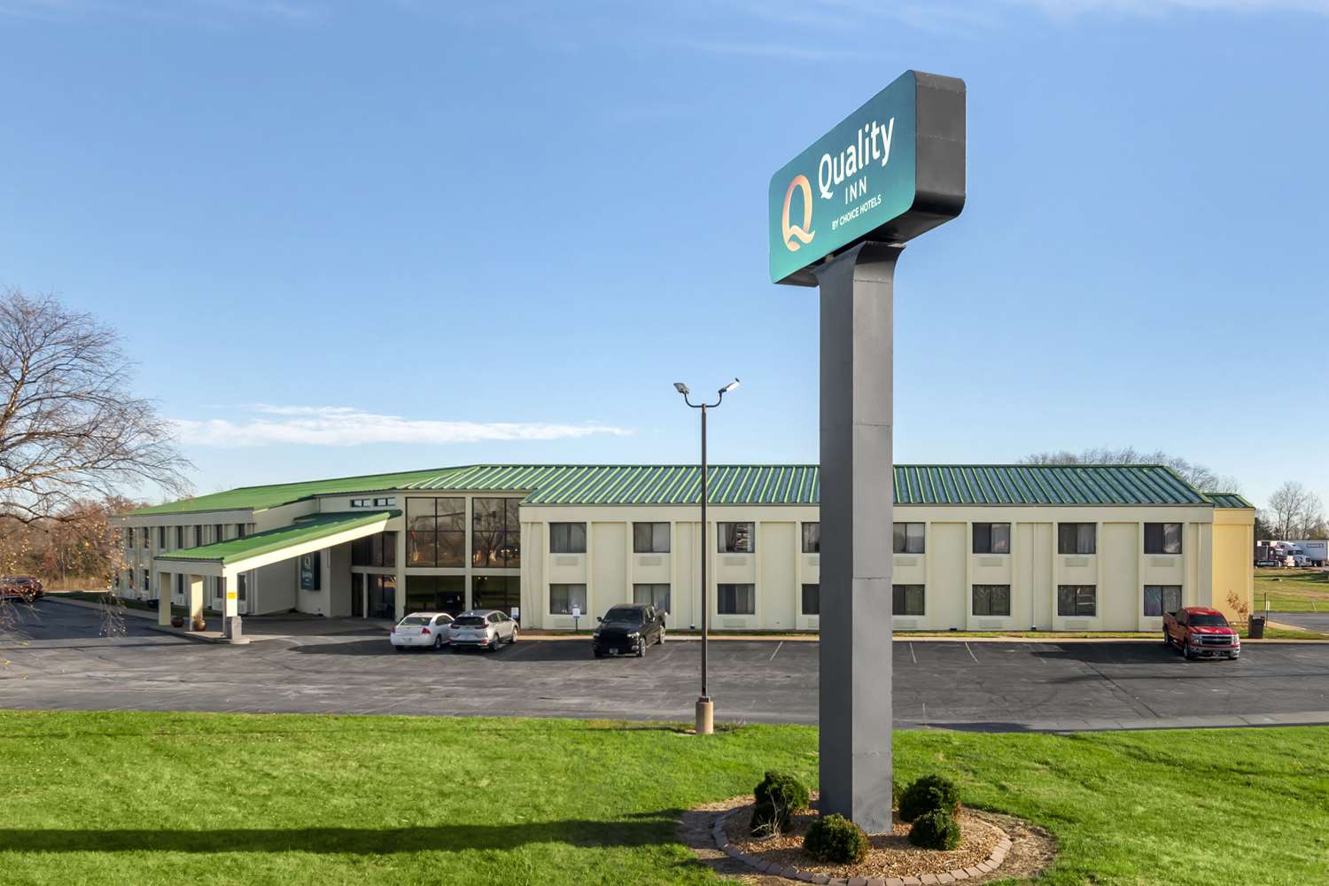 Quality Inn Foristell, MO 1/48