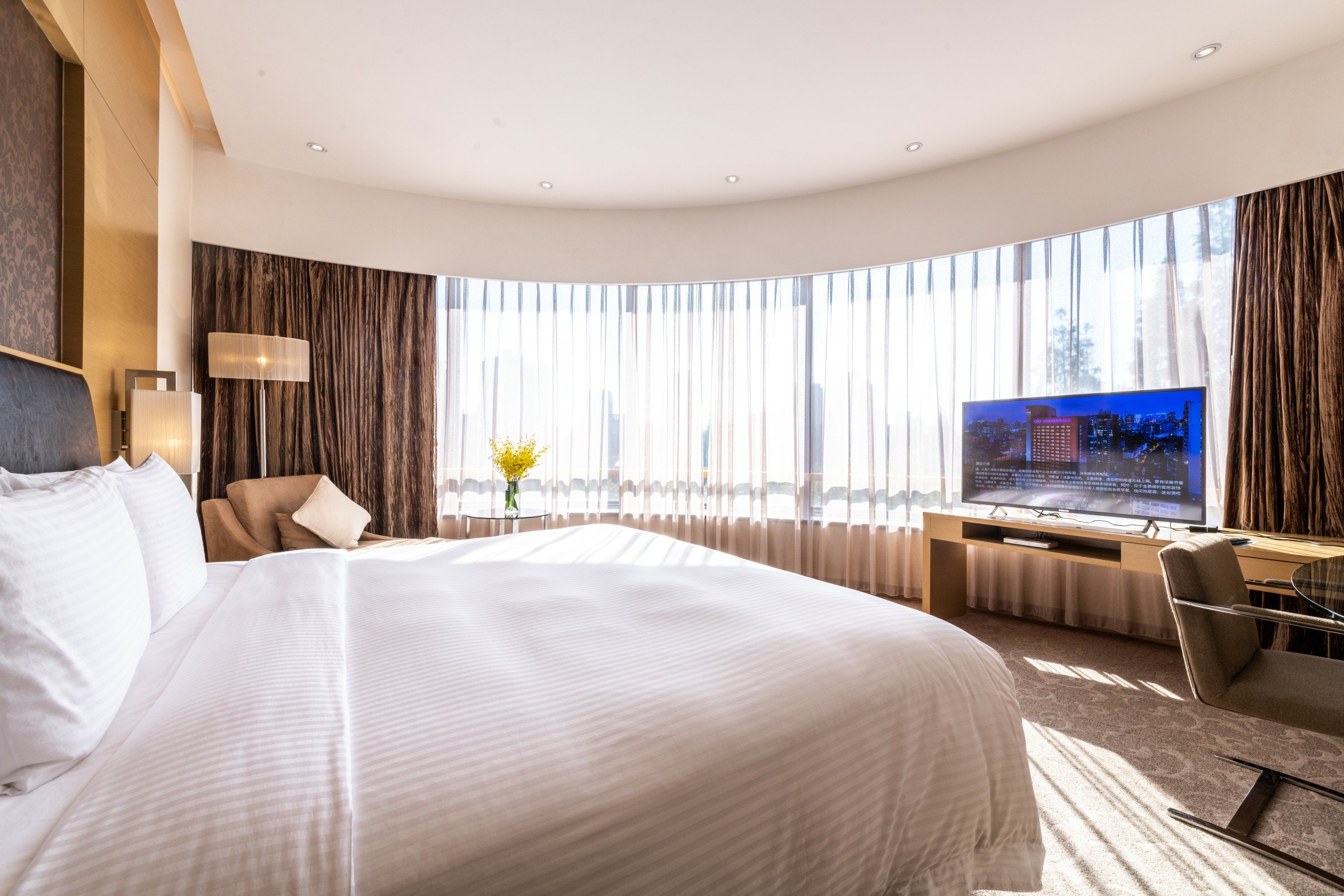 Crowne Plaza Shanghai 25/83