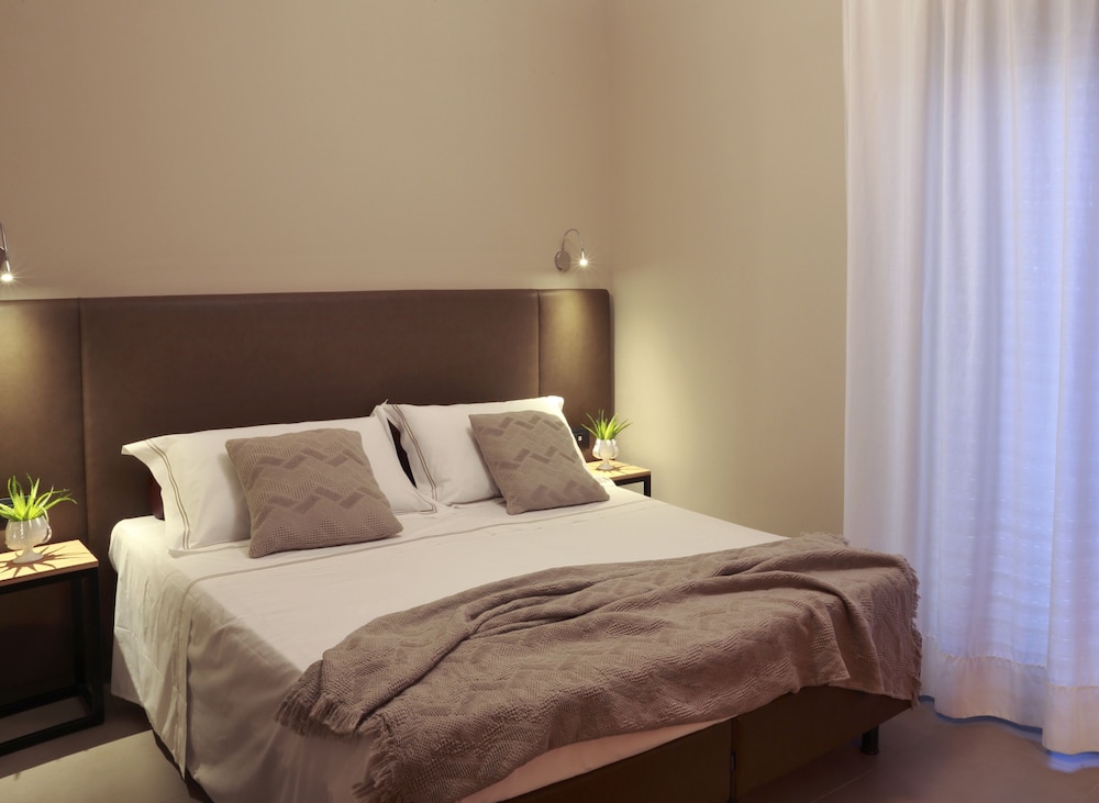 STANDARD, DOUBLE OR TWIN BED