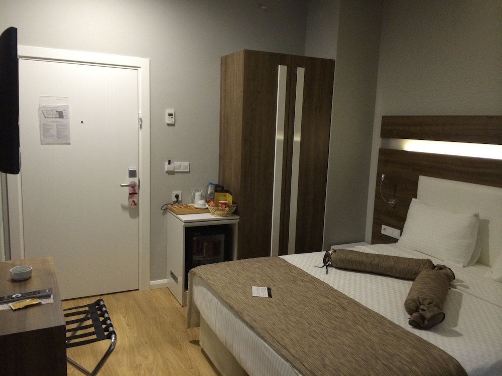 Sennacity Hotel 30/70
