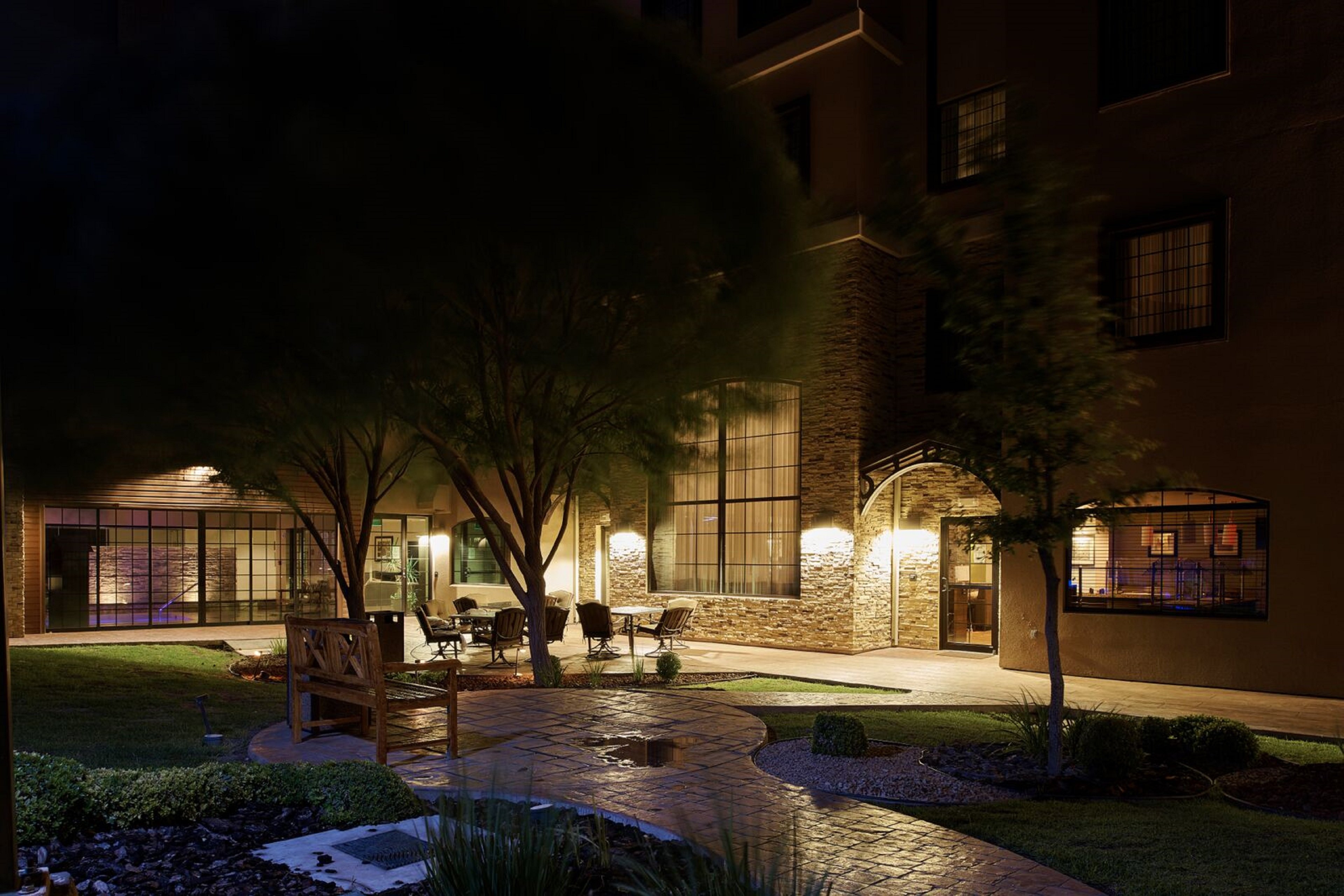 Staybridge Suites CHIHUAHUA 71/73
