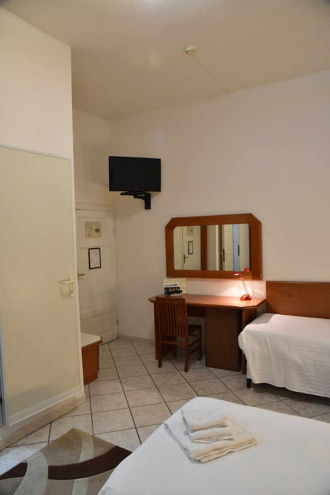 Hotel Moderno 11/50