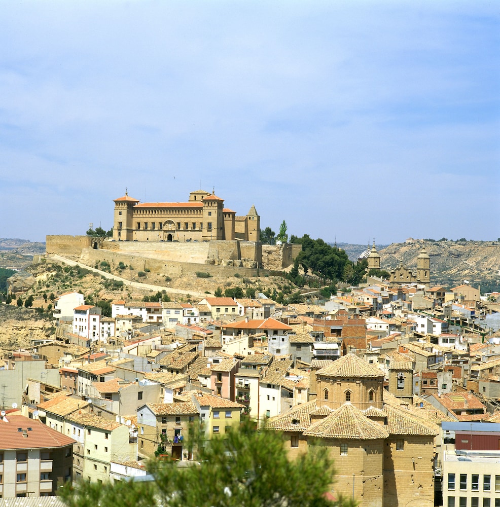 Parador De Alcaniz 37/50