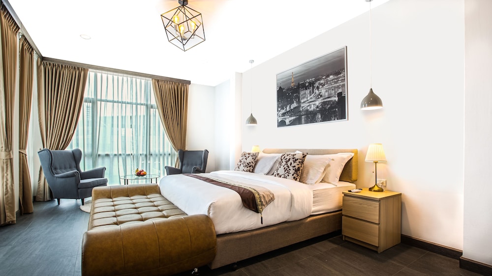 V One Pride Sukhumvit 22 9/44