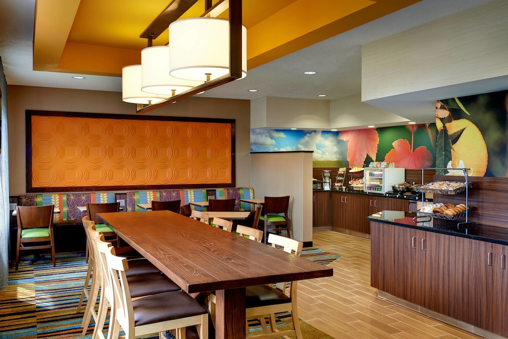 Fairfield Inn By Marriott Port Huron 18/24