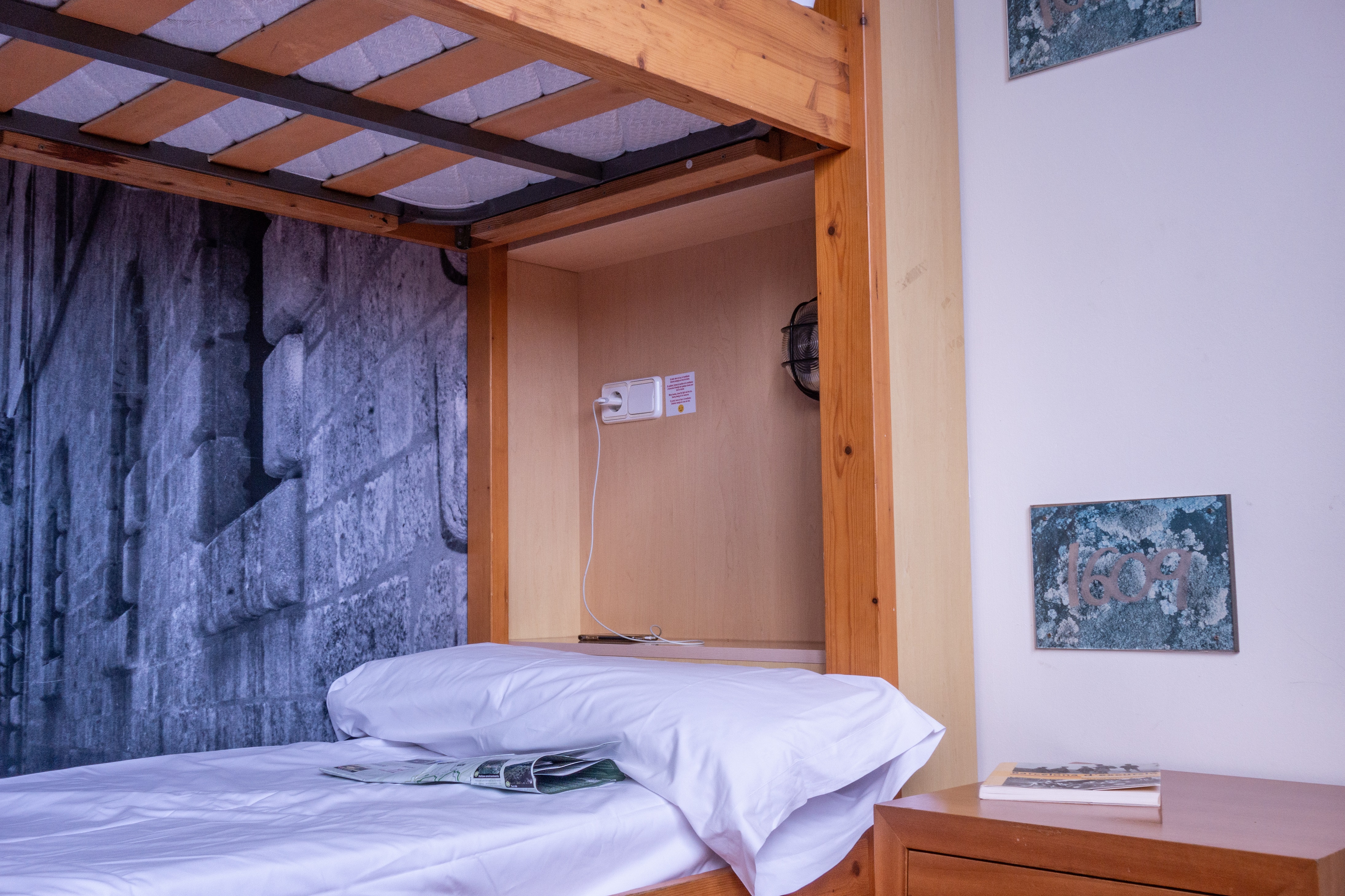 Female Dorm, 10 Beds, Private Bathroom