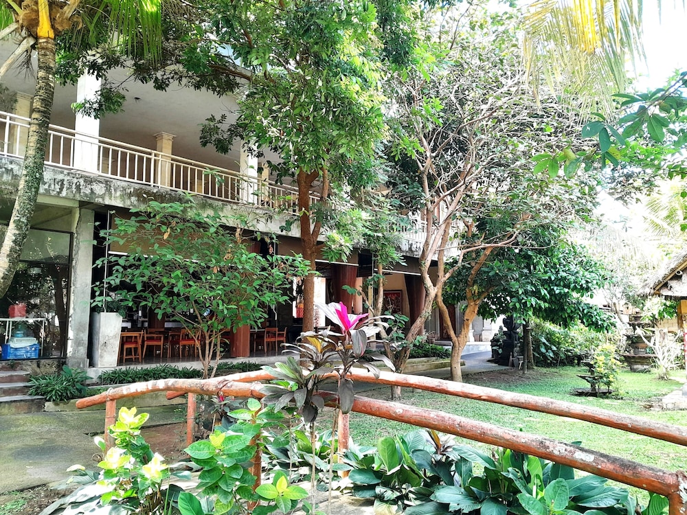 PANORAMA HOTEL BAR & RESTAURANT 2/24