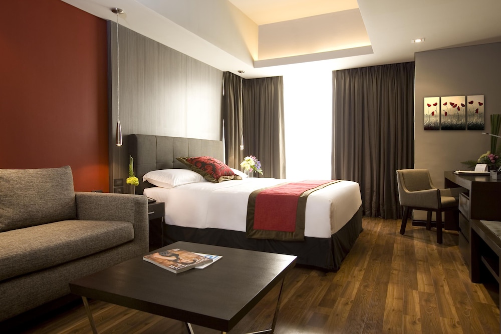 F1 Hotel Manila BGC 10/65
