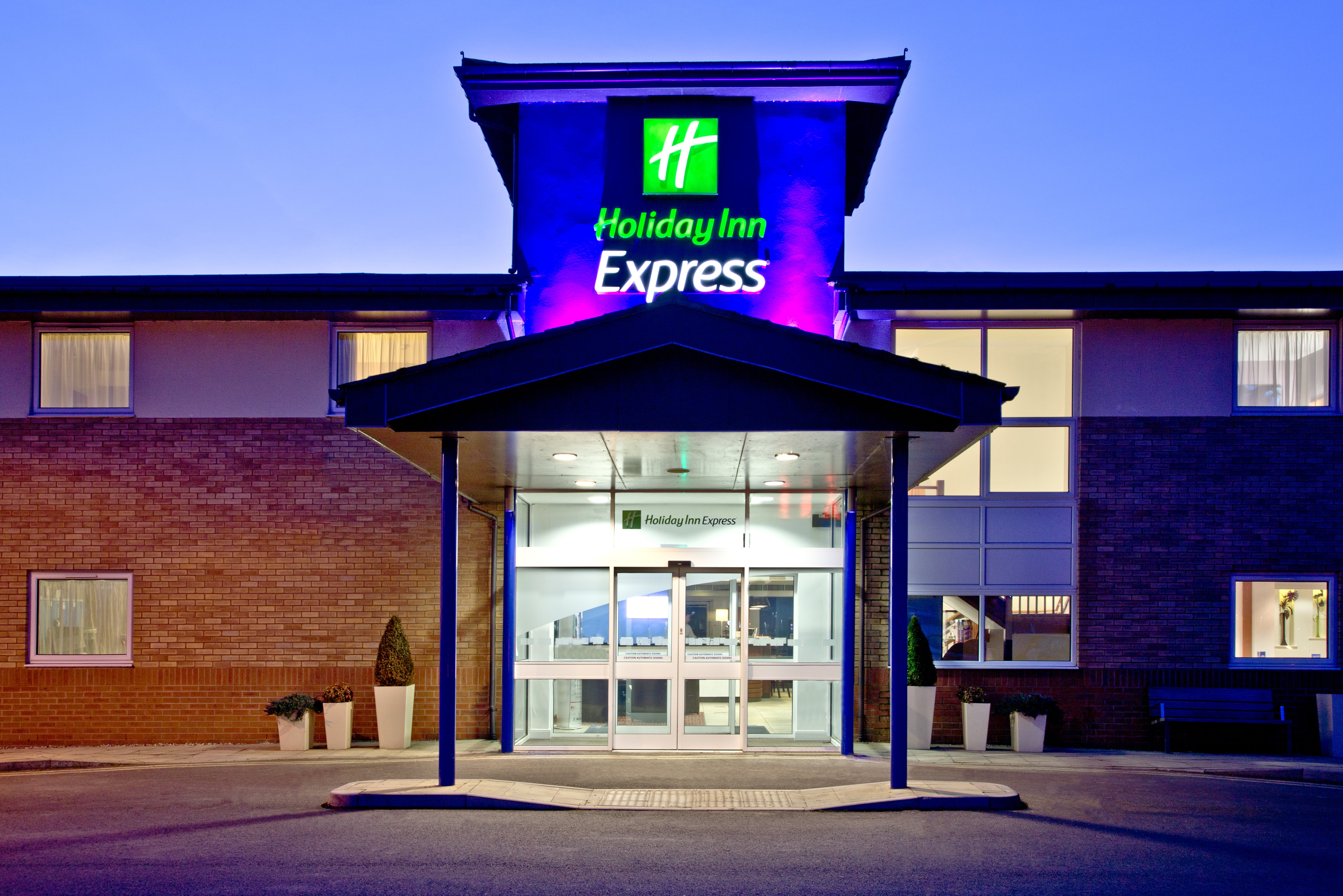 HOLIDAY INN EXPRESS SHREWSBURY 1/40