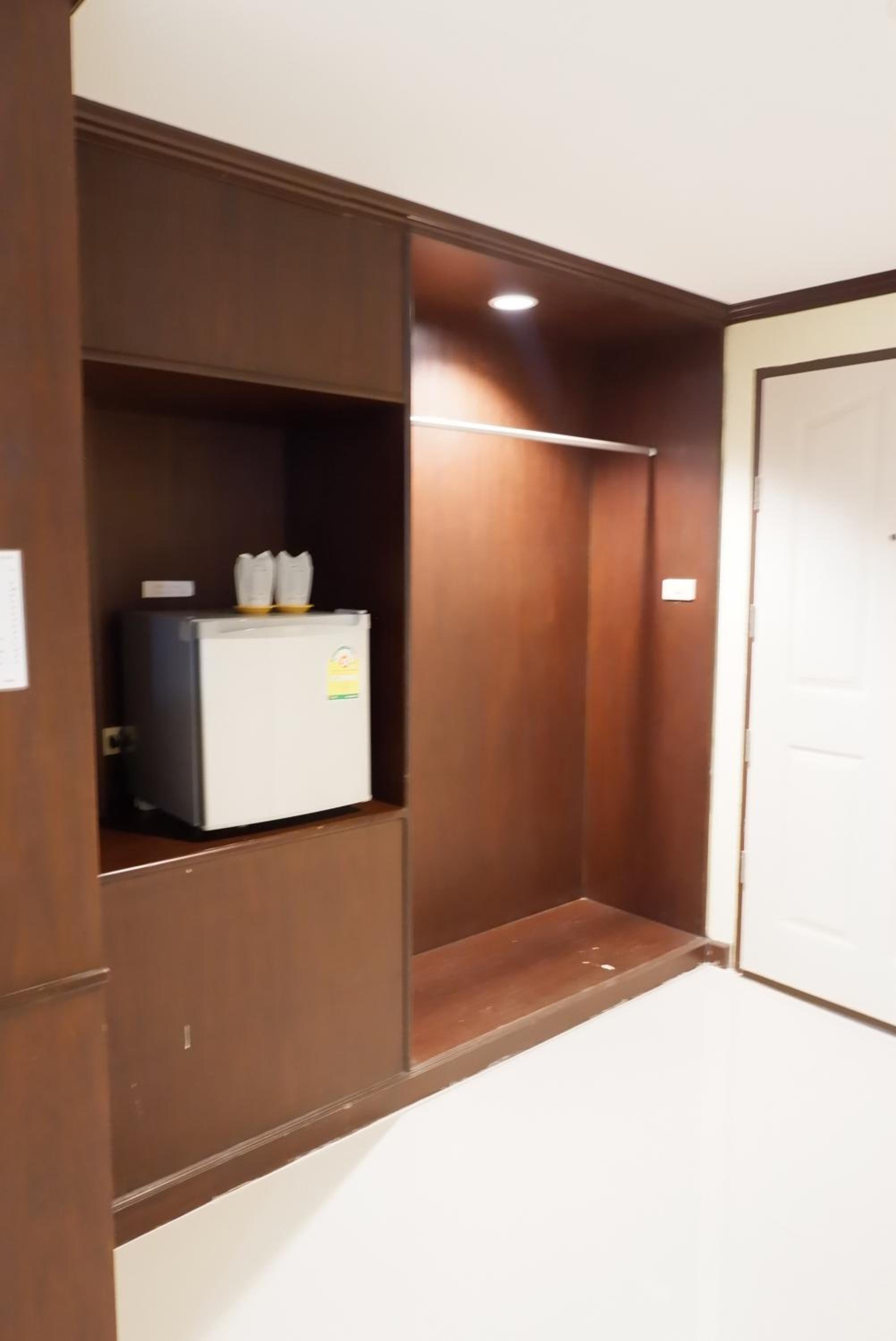 Auychai Grand Hotel 12/50