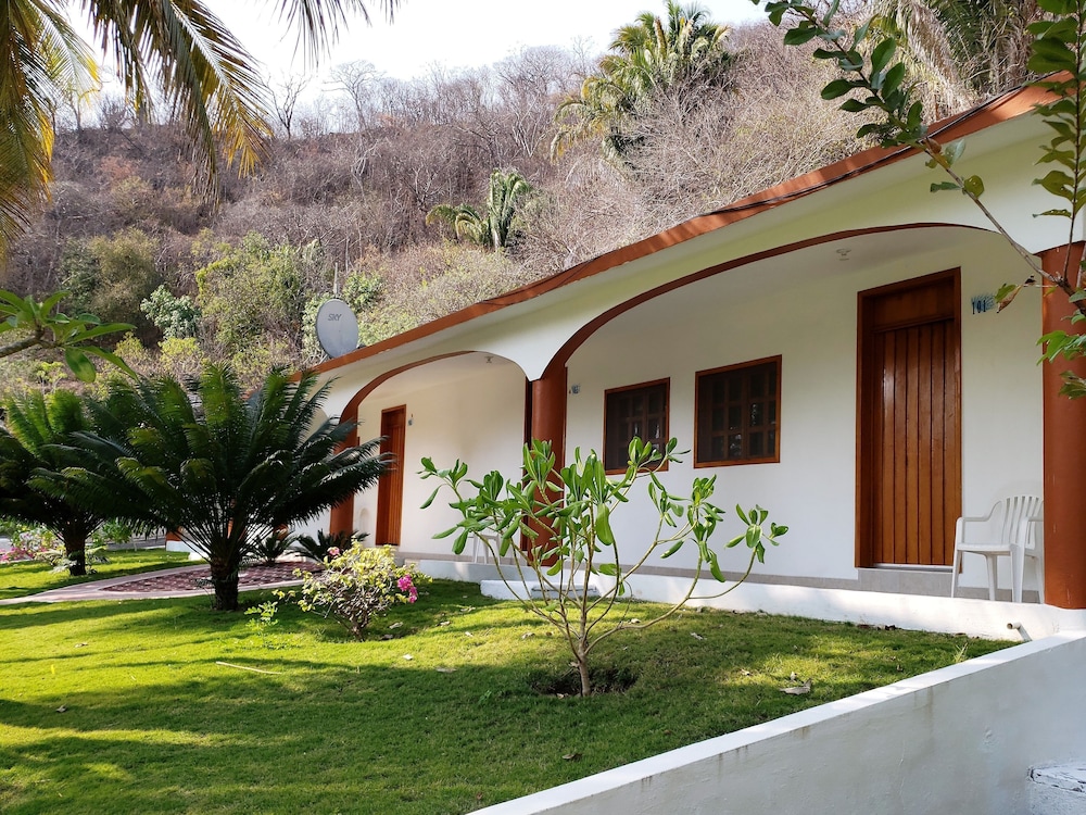 Hotel &amp; Club Campestre Altos Paraiso 31/50