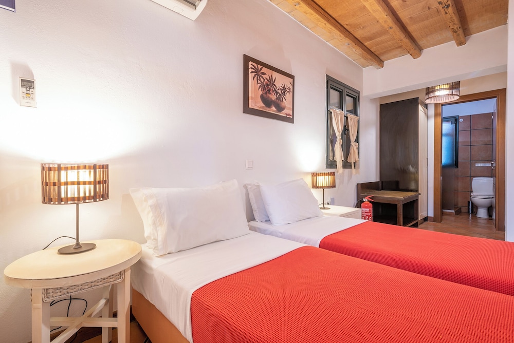 2 Bedrooms, Flat, Residence, 2 Queen Beds