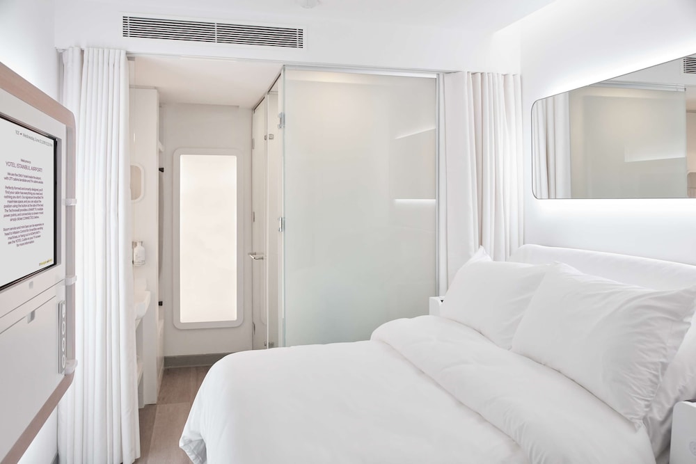 YOTELAIR Istanbul Airport AIRSIDE 23/63
