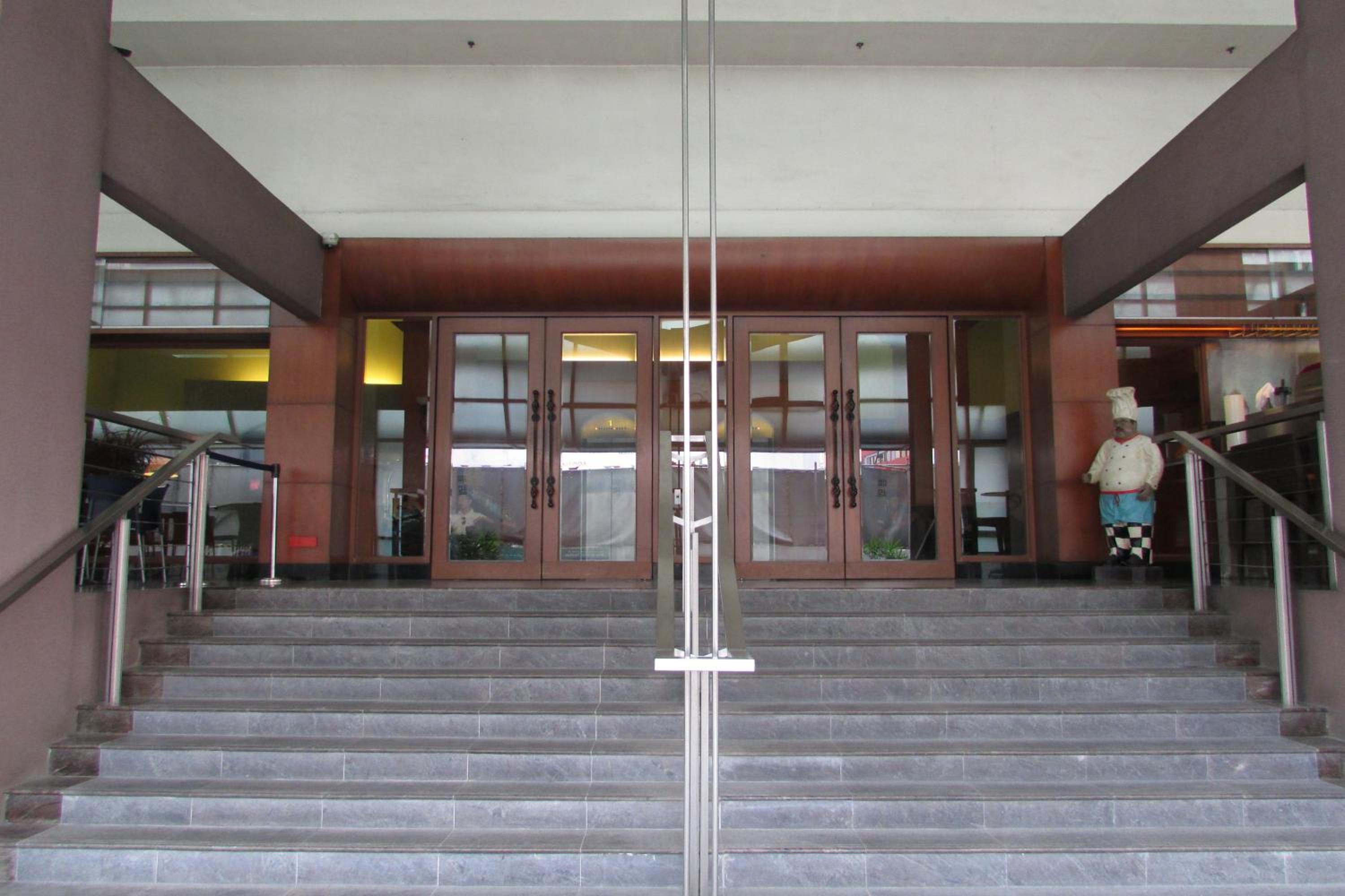 Strand Hotel 7/53