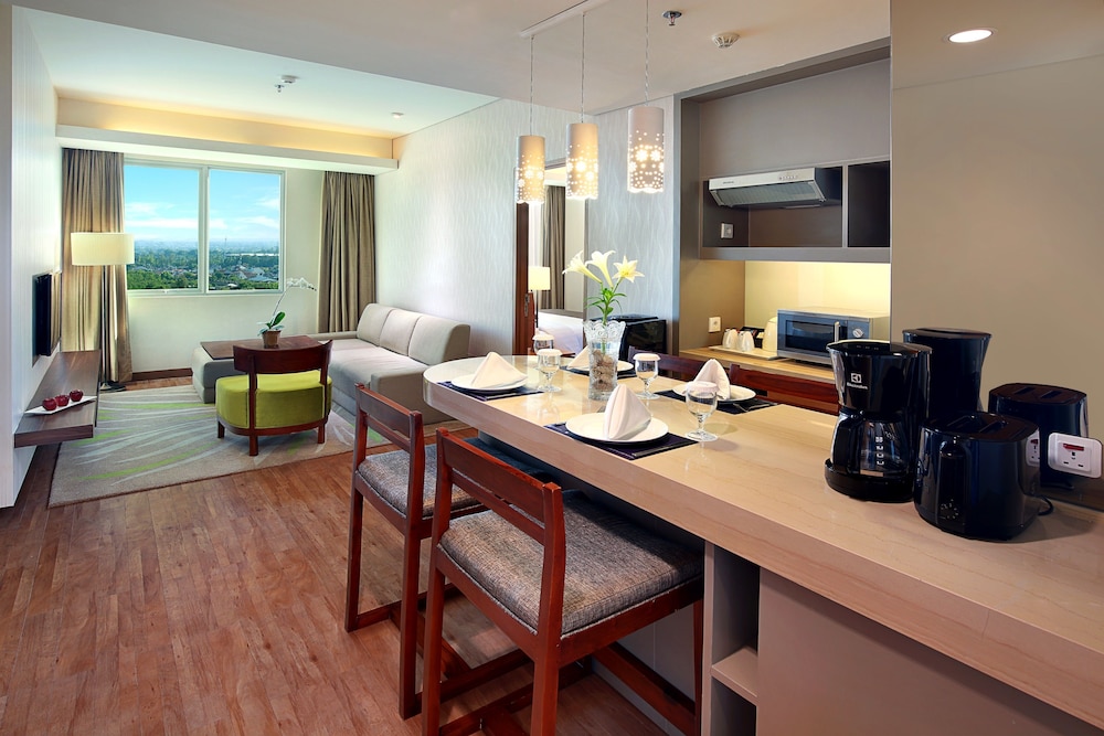 Aston Solo Hotel 39/49