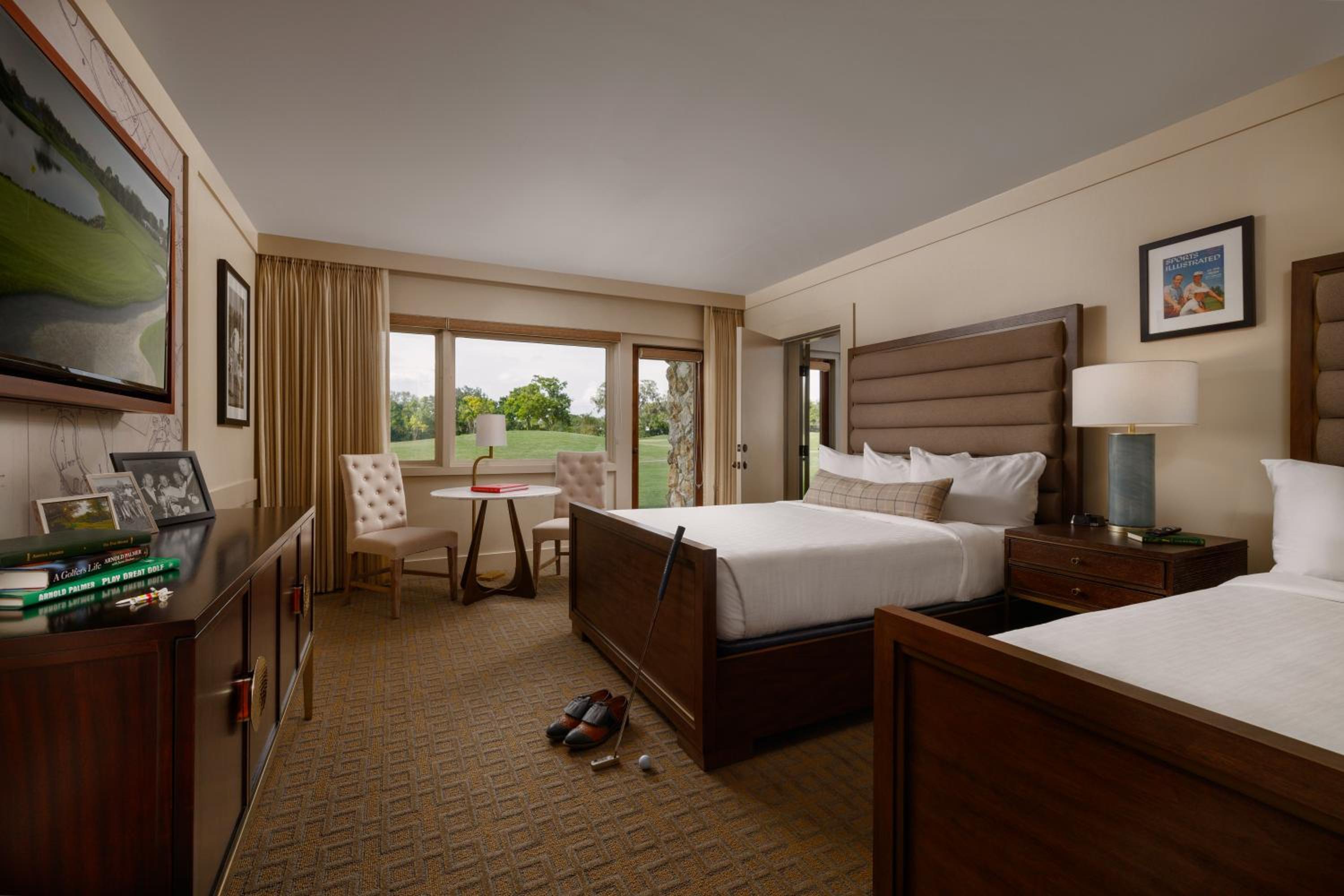 Room, 2 Queen Beds, Golf Course View