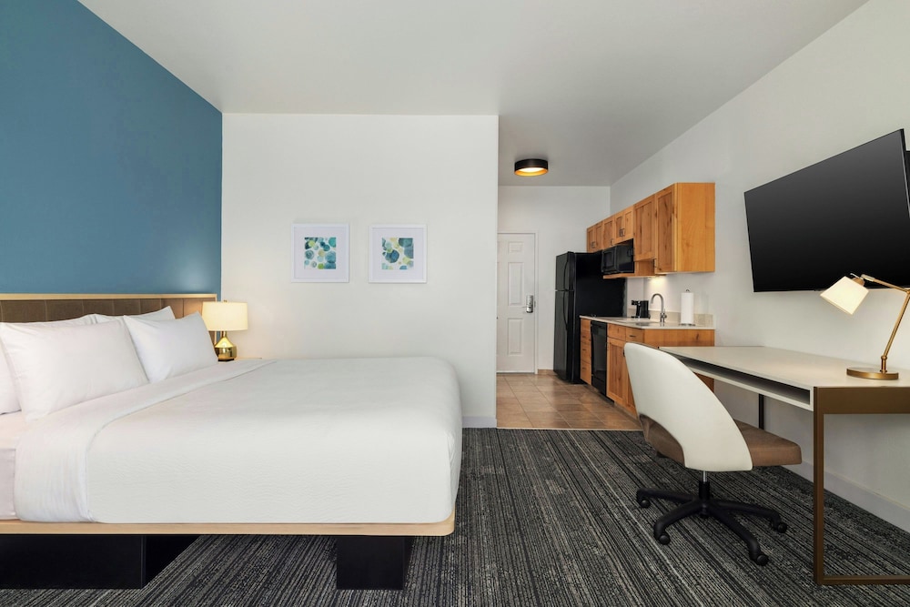 Studio, Suite, King Bed