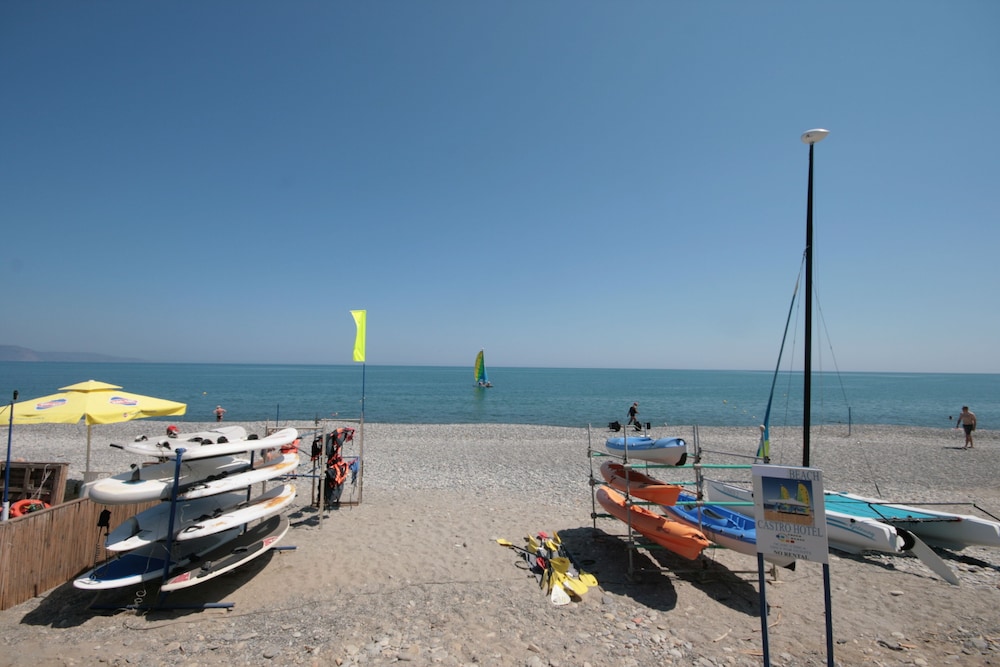 Castro Beach Hotel 47/55