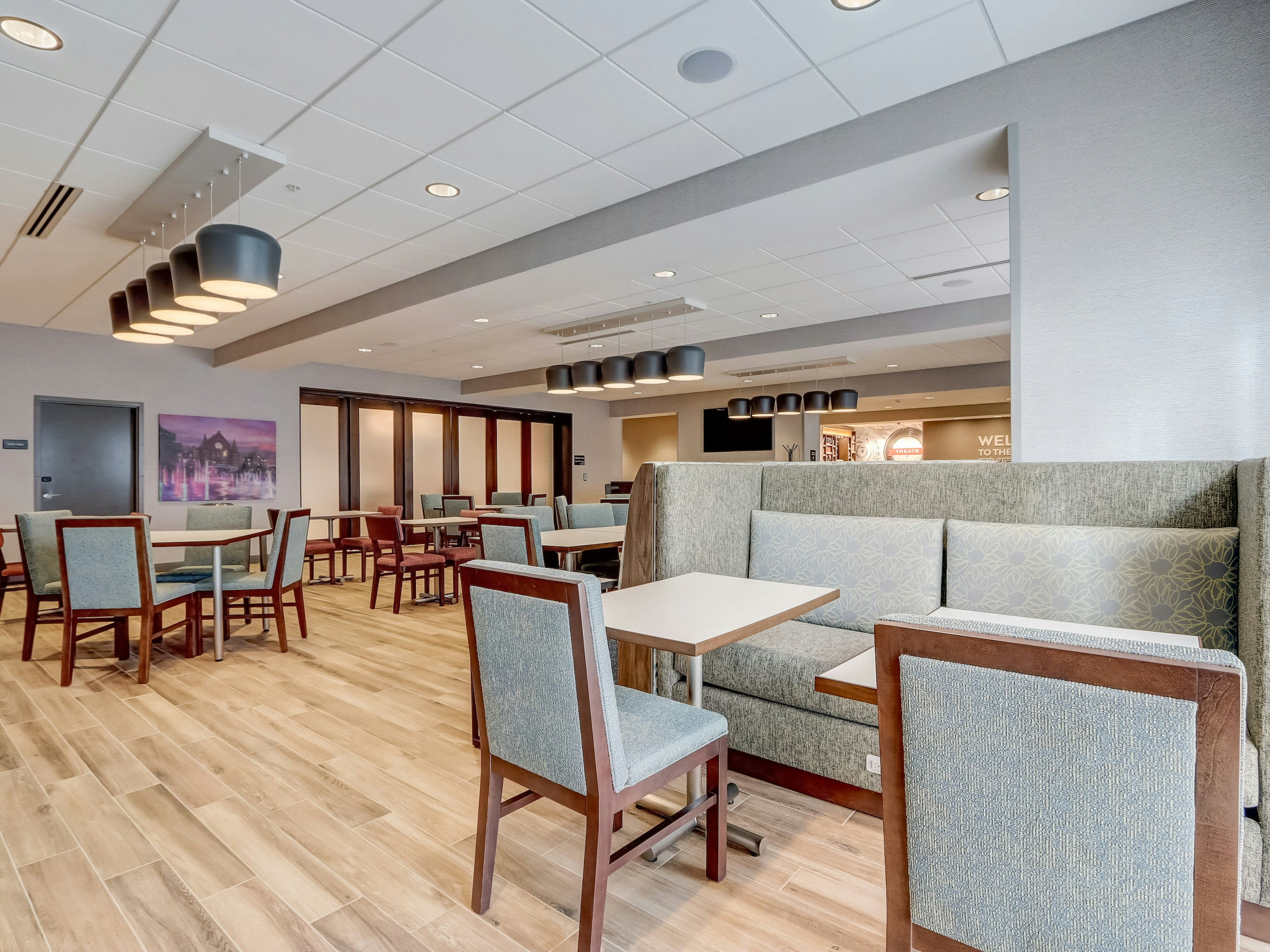 Hampton Inn & Suites Cincinnati Midtown Rookwood 22/26