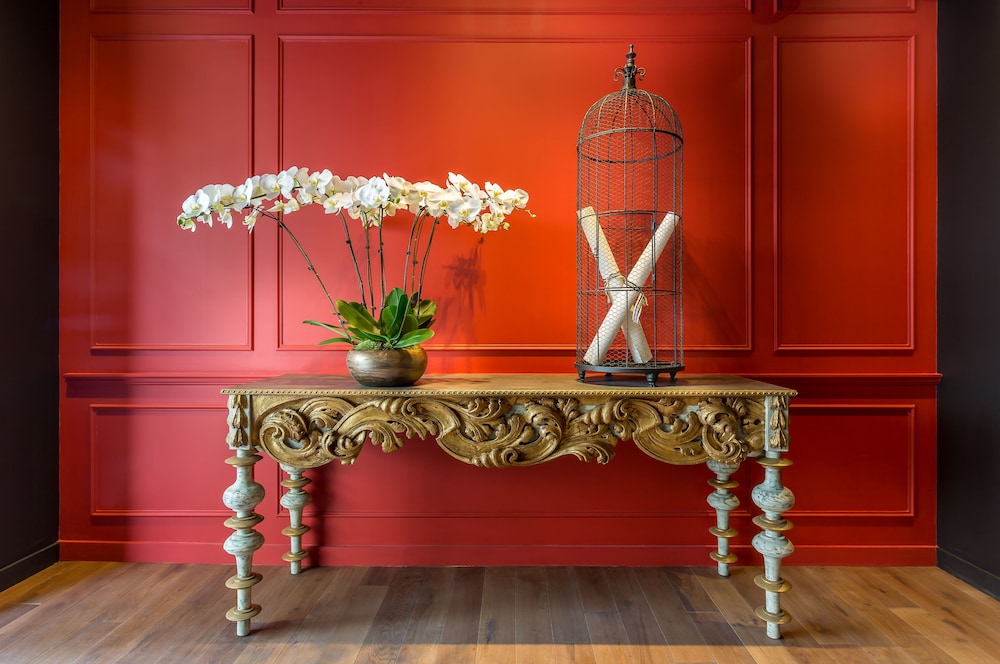 ホテル ラ コントレス 写真1