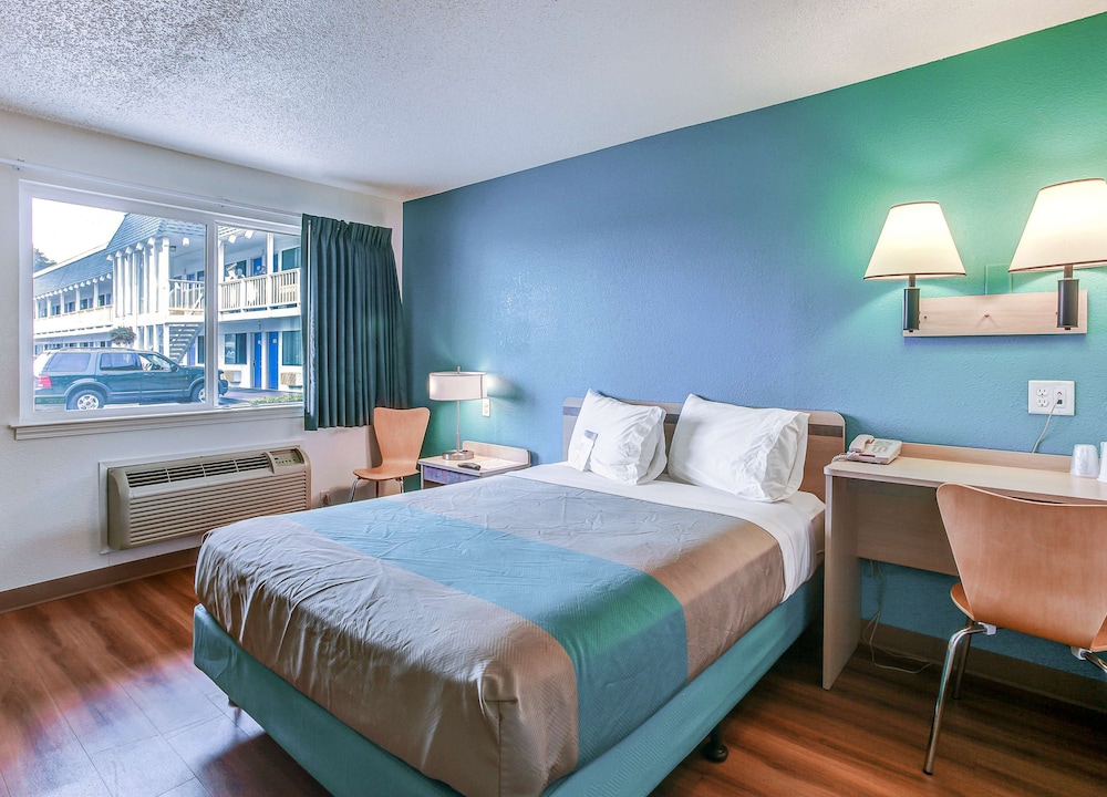 Motel6 Coos Bay, OR 20/42
