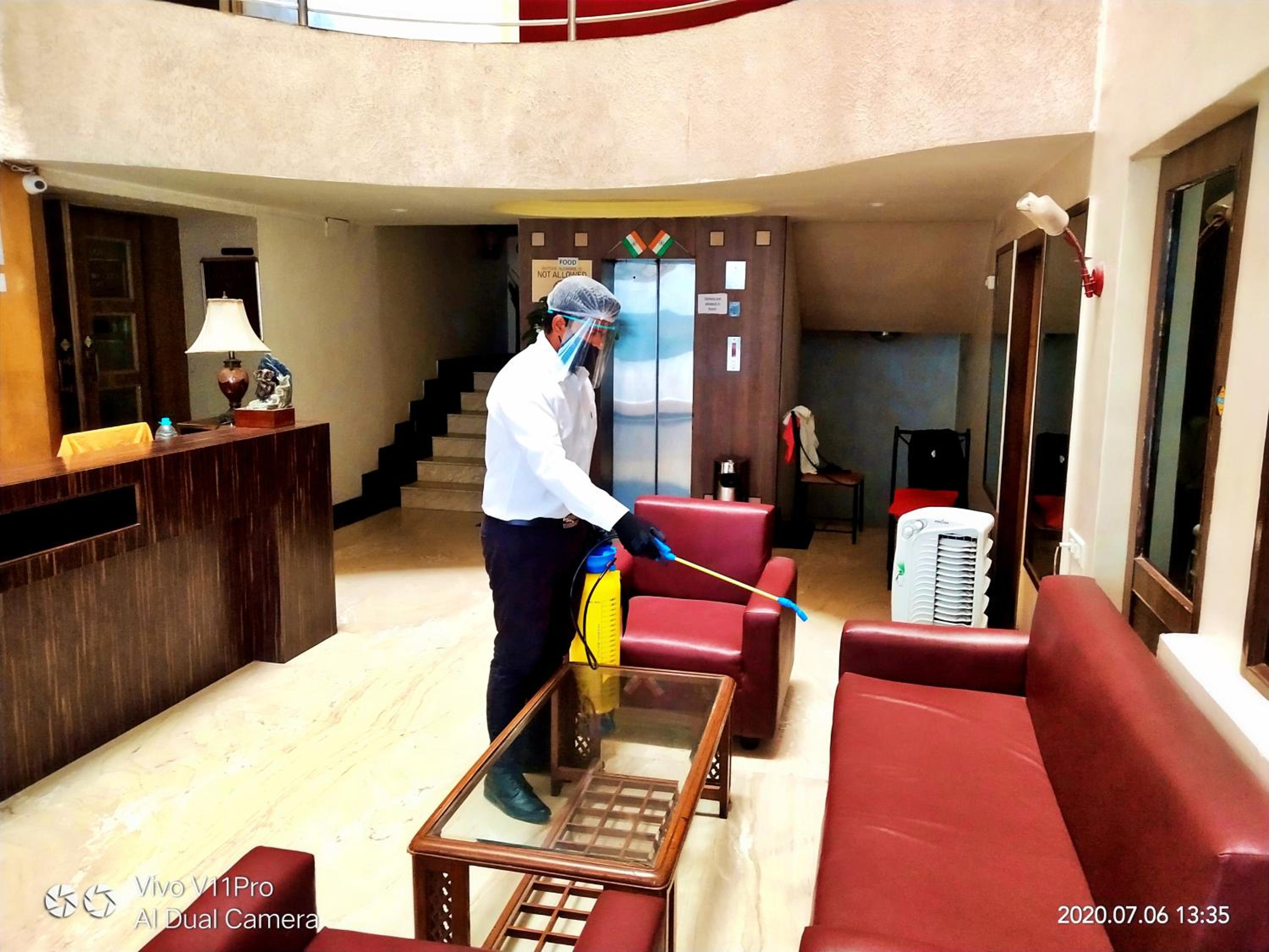 Oyo 17243 Hotel Celebration Inn 23/29