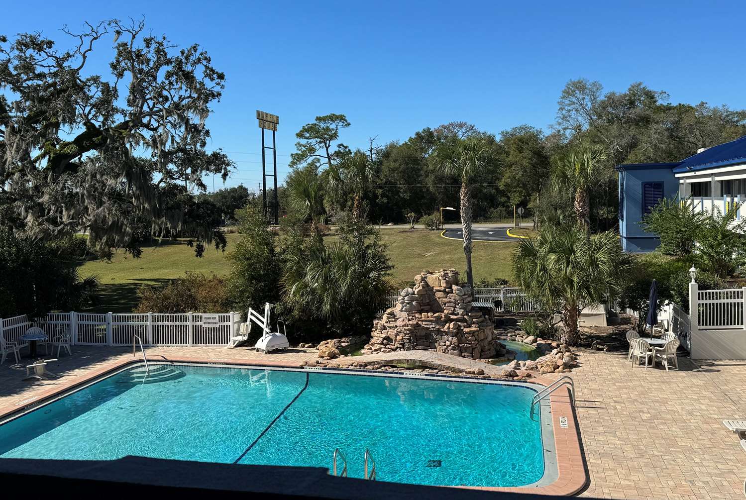 Days Inn by Wyndham Brooksville/Dade City 17/31