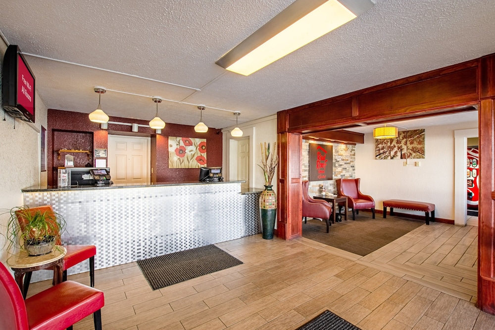 Red Roof Inn & Suites Battle Creek 12/38