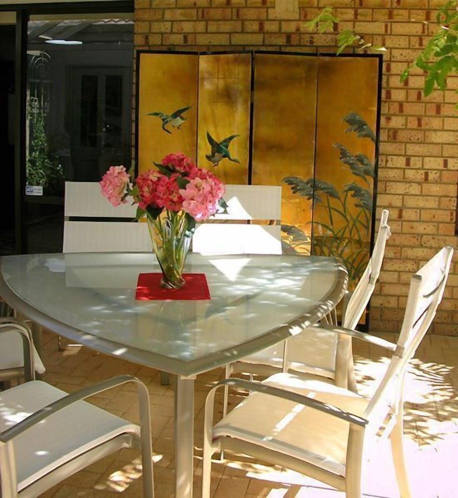 Astoria Retreat Bed And Breakfast 4/25