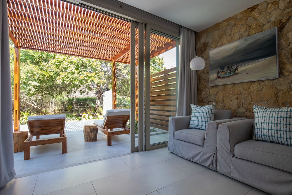 Bahia Mar Boutique Hotel 46/75