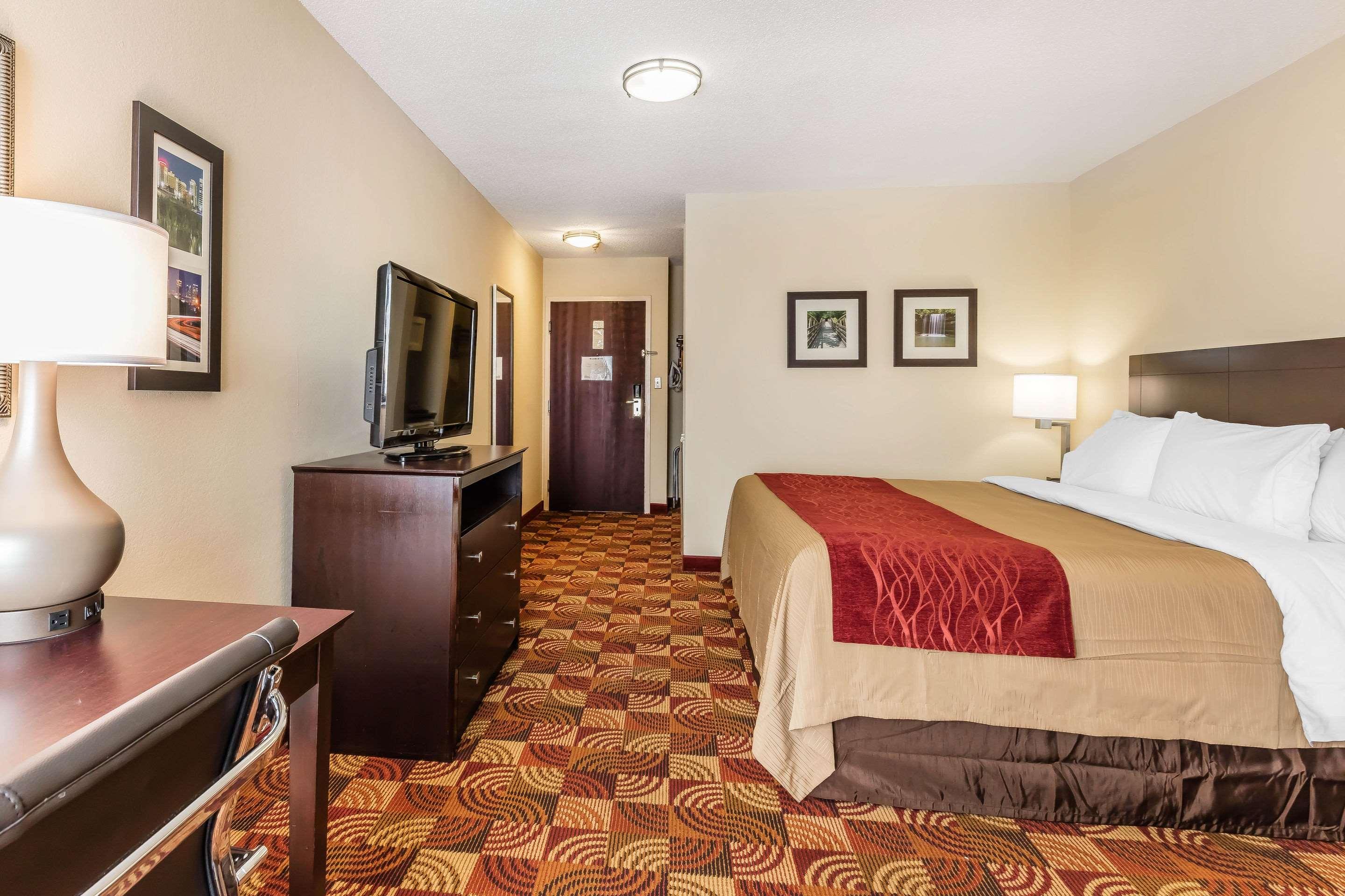 غرفة بسرير كينج، Comfort Inn & Suites Jasper Hwy 78 West 2/3