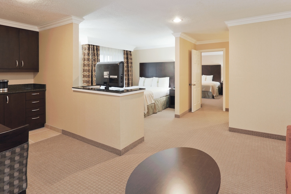 Holiday Inn San Mateo 43/65