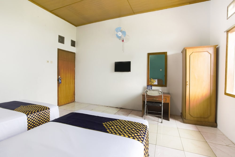 SPOT ON 2584 Hotel Karya Nunggal Asri 12/20