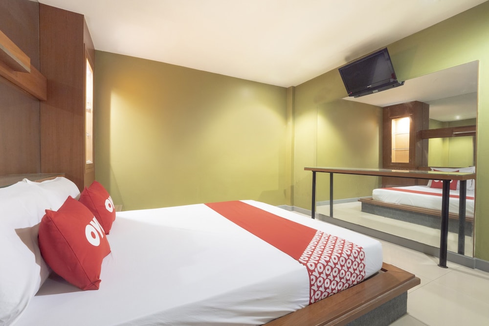 OYO 75382 Chonburi Hotel 18/42