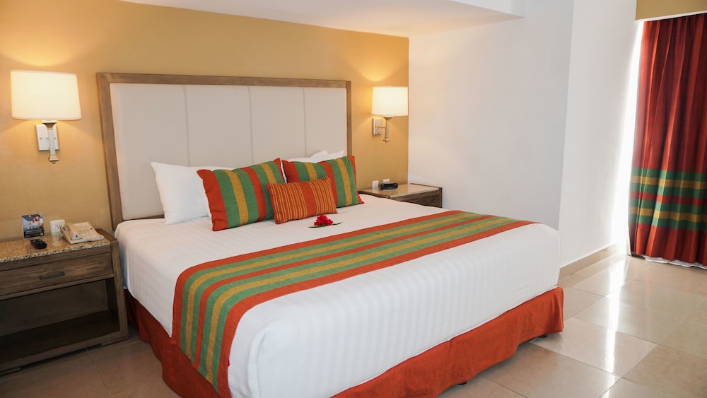 Tesoro Ixtapa 16/54