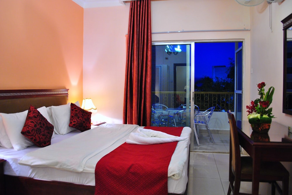 Al Qidra Hotel 5/24