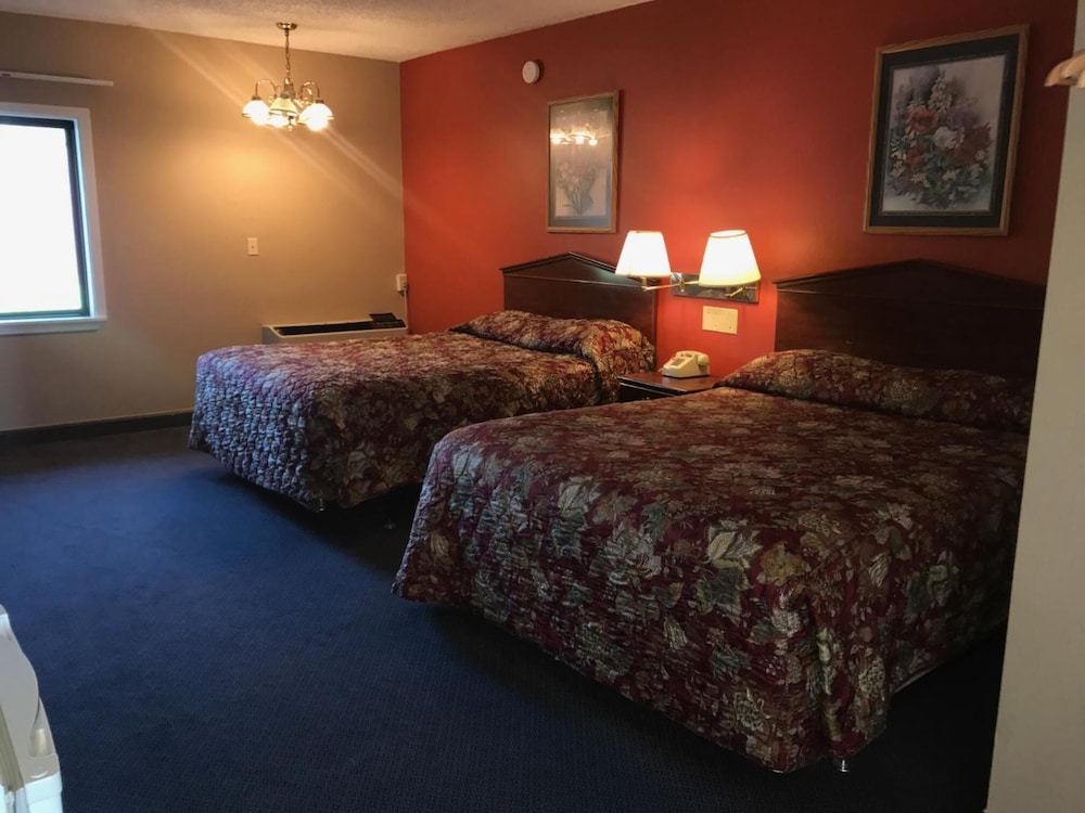 Red Carpet Inn 19/65