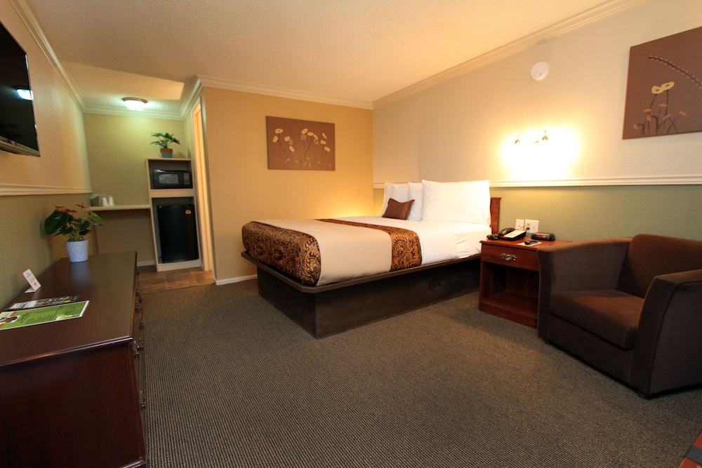 Family Garden Inn Suites 15/50