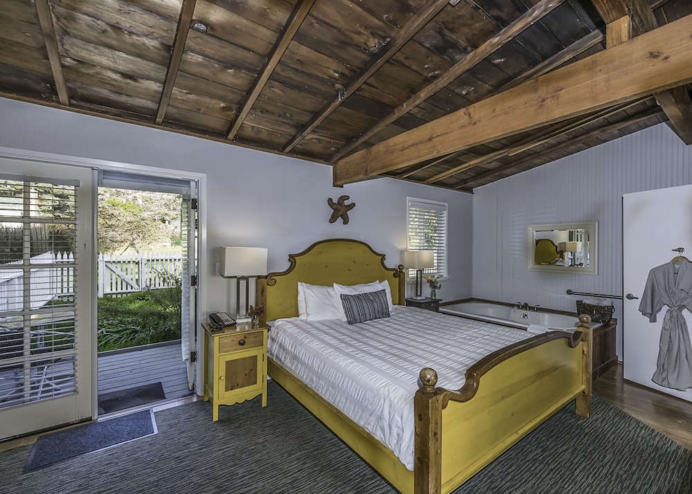 The Inn at Schoolhouse Creek 9/64