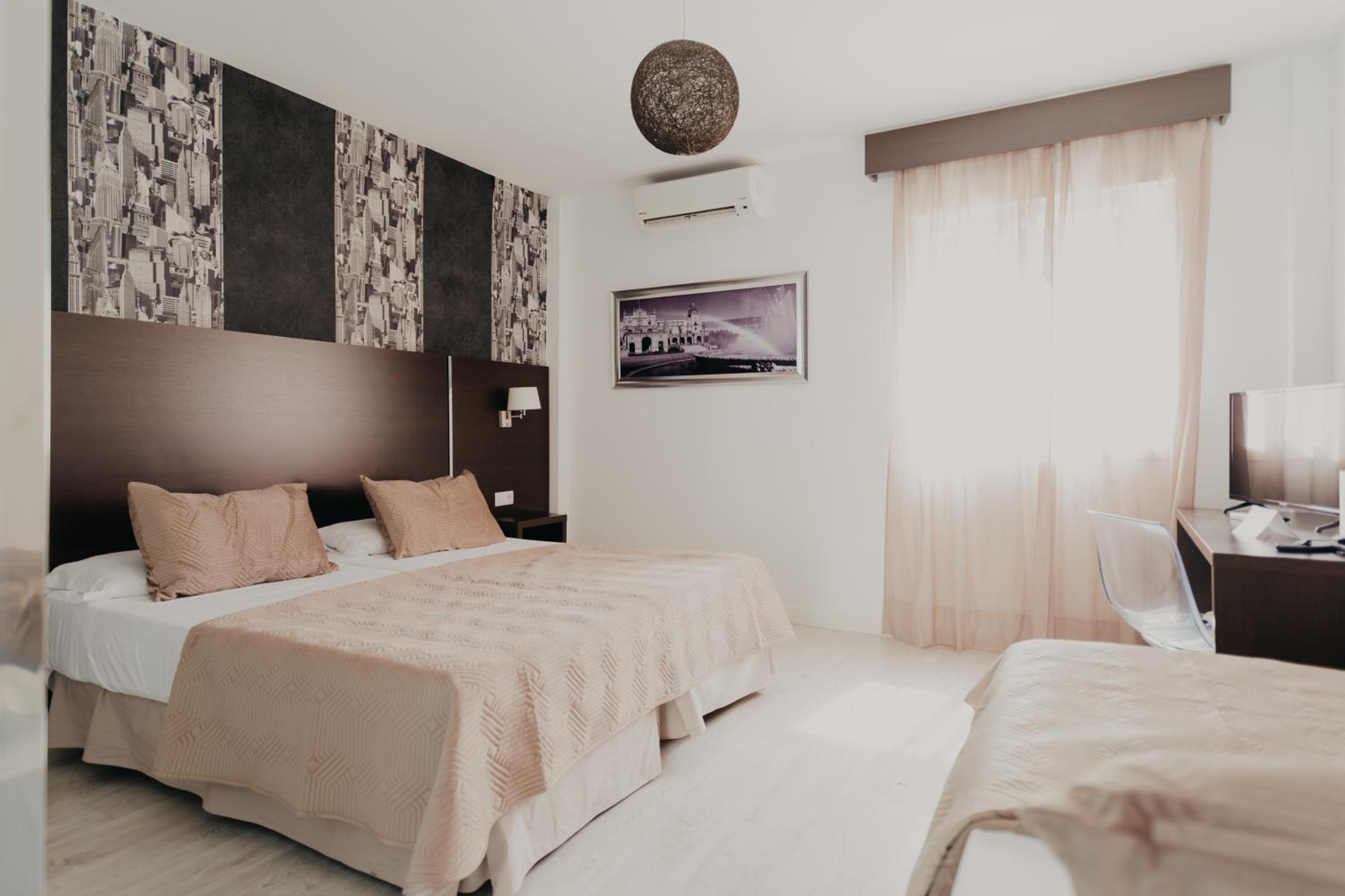 MARE HOTEL 8/53