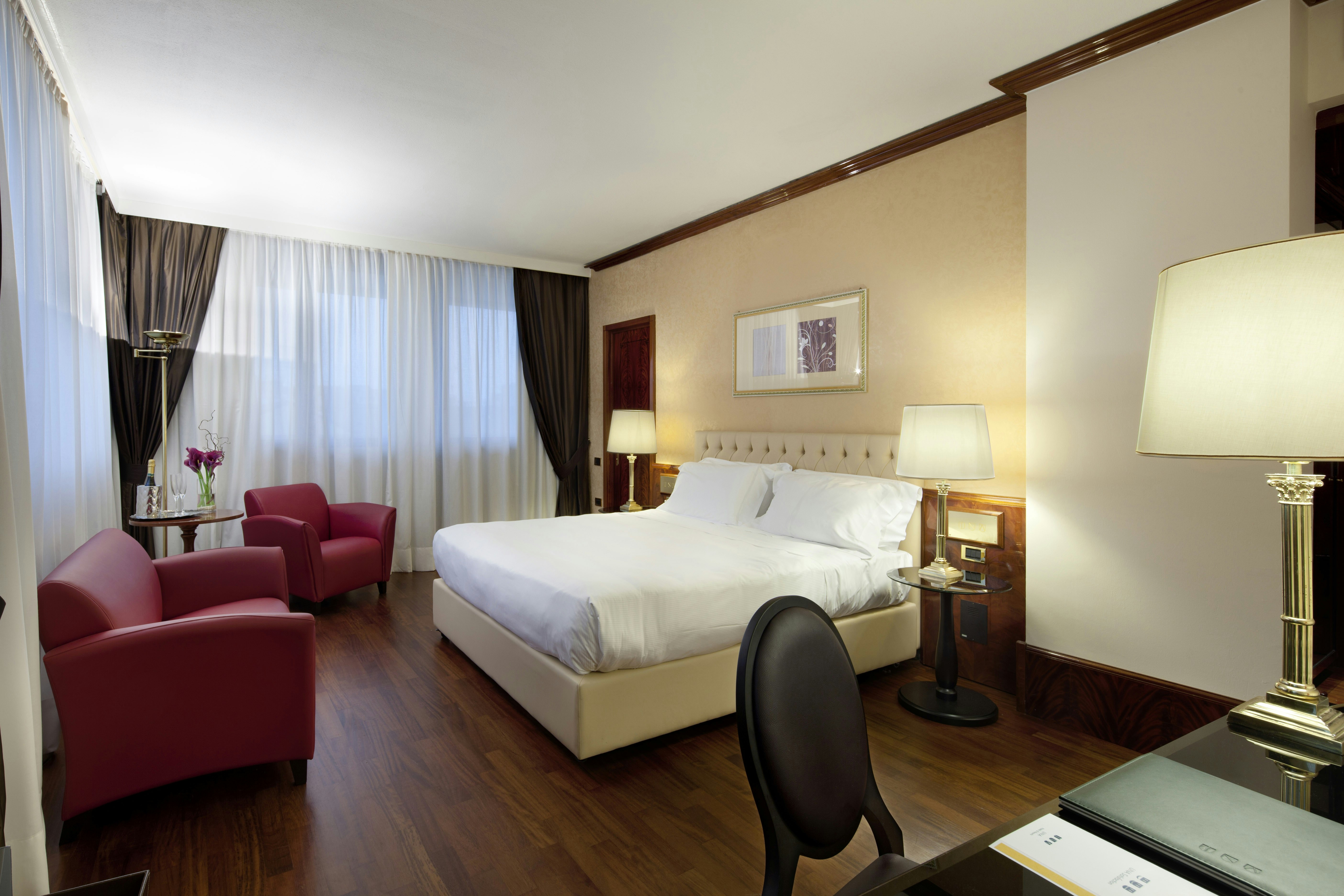 Unahotels Scandinavia Milan 29/65