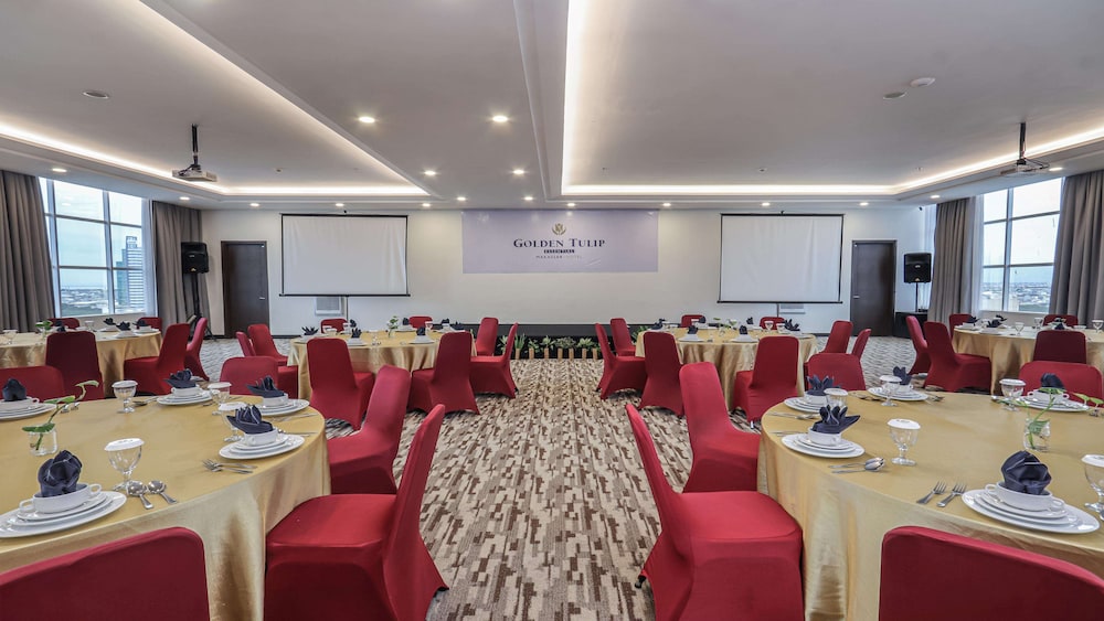 Hotel Golden Tulip Essential Makassar 38/41