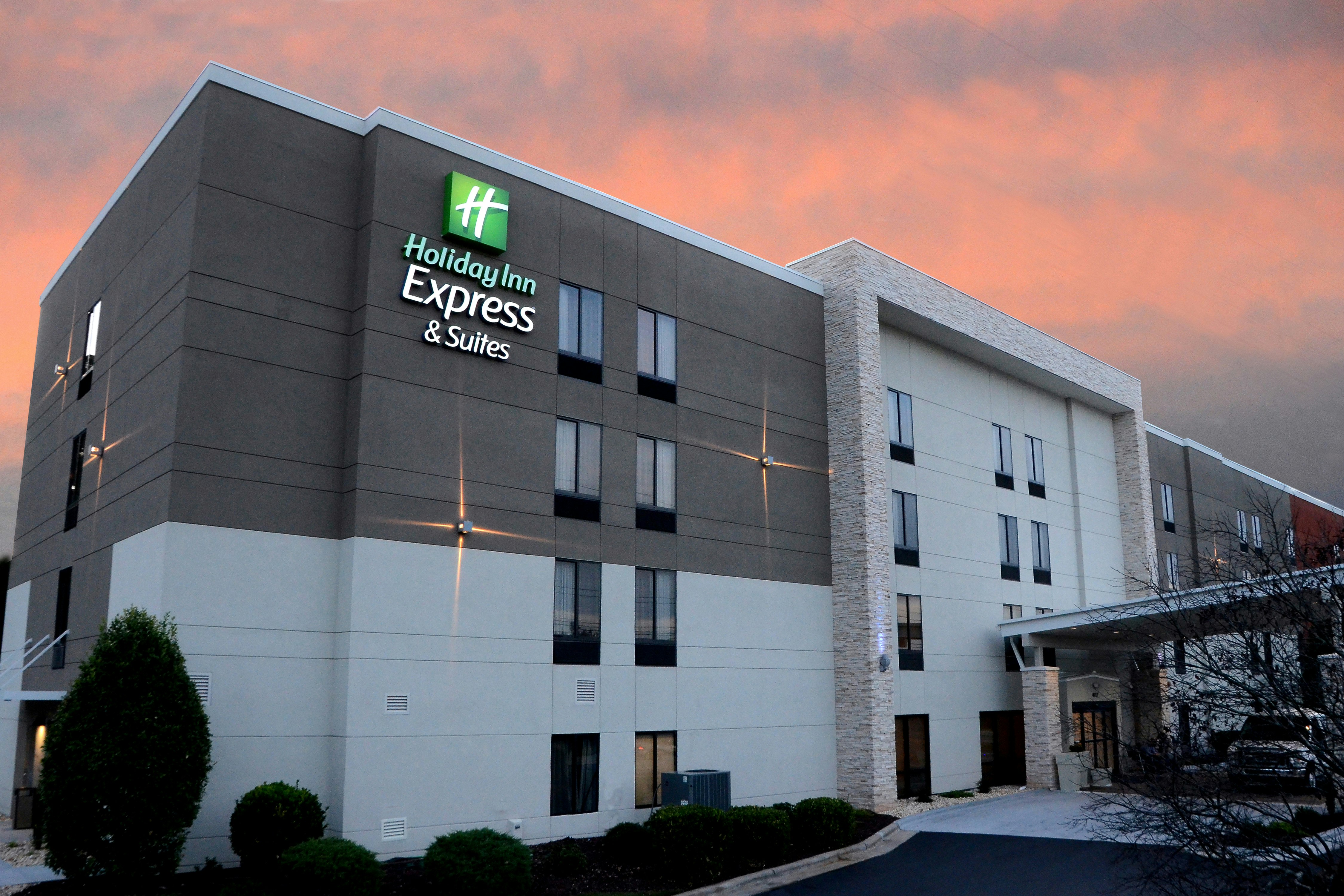 Holiday Inn Express Hotel And Suites Research Triangle Park 1/30