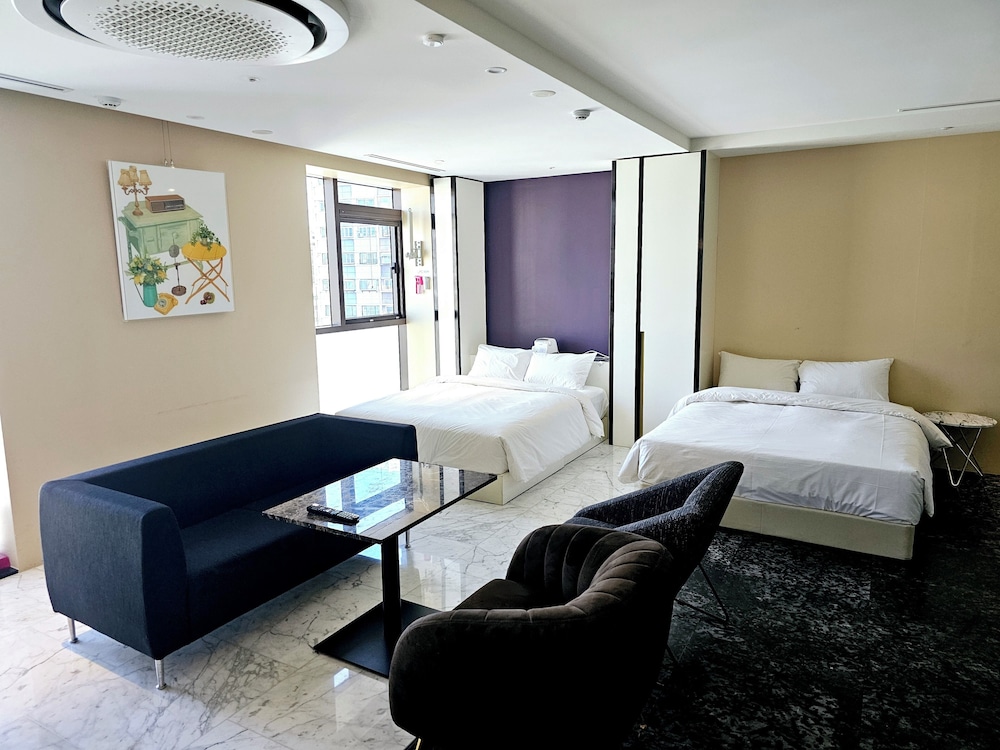 Stay Rak Hotel 38/68