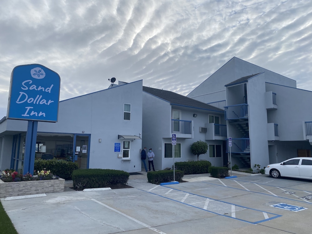 Sand Dollar Inn 53/60